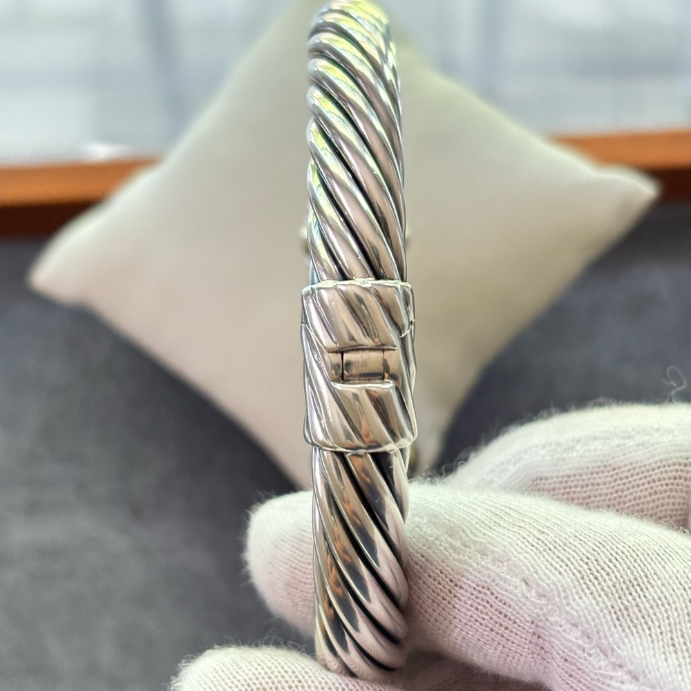 David Yurman 925 & 14k Gold 10mm cuff with Black Onyx-Large - Picture 6 of 9